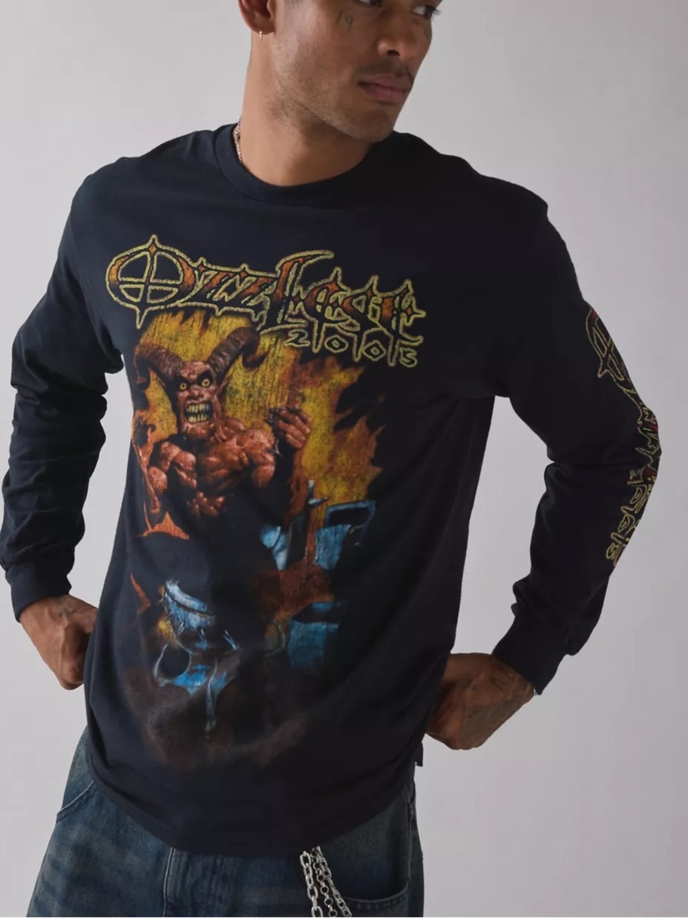 NWOT Urban Outfitters Ozzfest 2005 Graphic Long Sleeve Tee Size Large